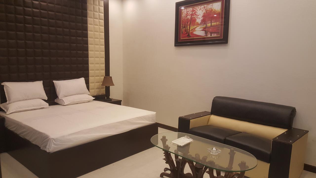 Gulberg Continental Hotel Lahaur Zewnętrze zdjęcie