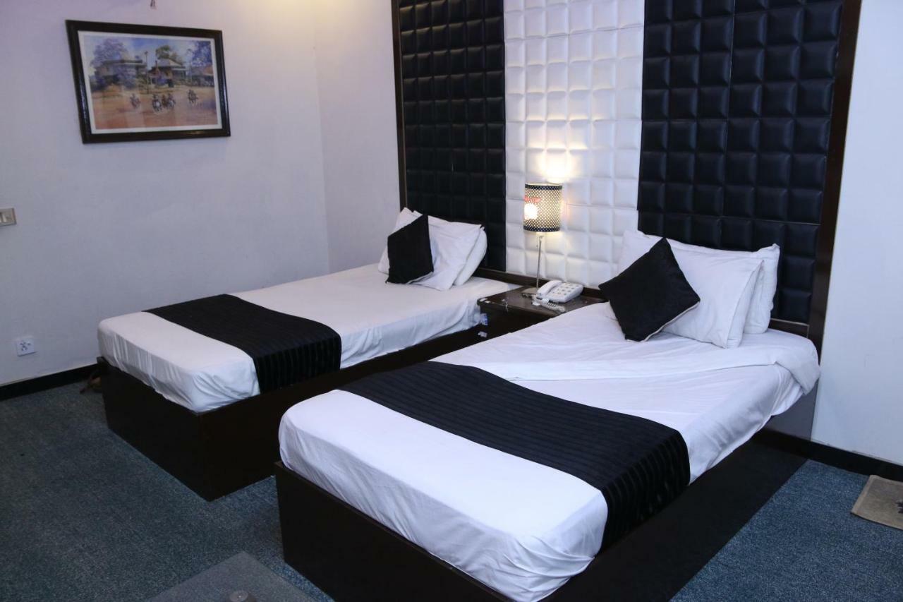 Gulberg Continental Hotel Lahaur Zewnętrze zdjęcie