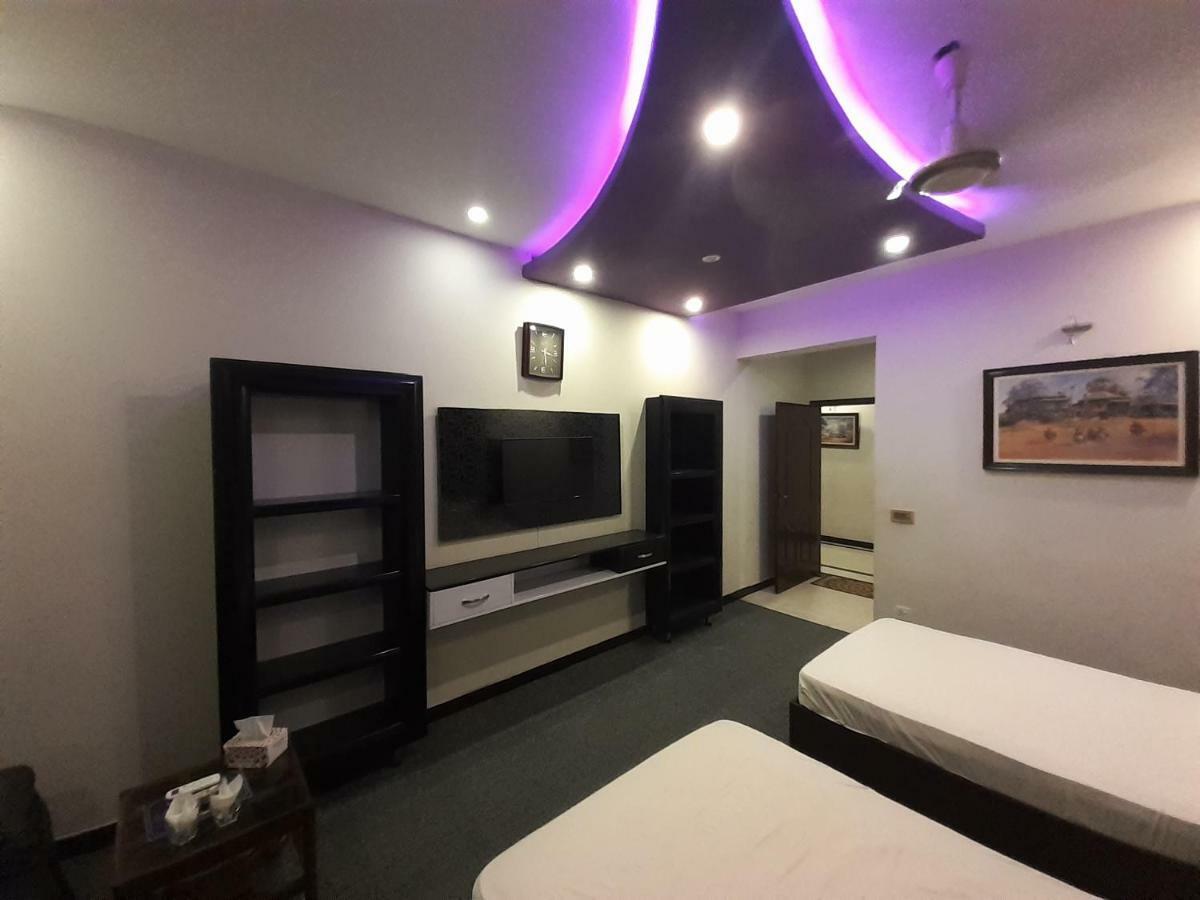 Gulberg Continental Hotel Lahaur Zewnętrze zdjęcie