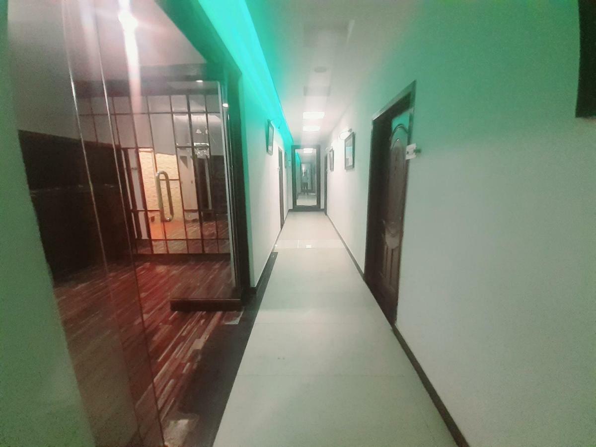 Gulberg Continental Hotel Lahaur Zewnętrze zdjęcie