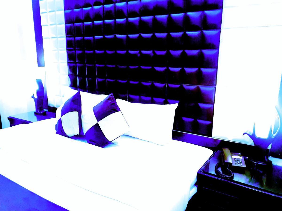 Gulberg Continental Hotel Lahaur Zewnętrze zdjęcie